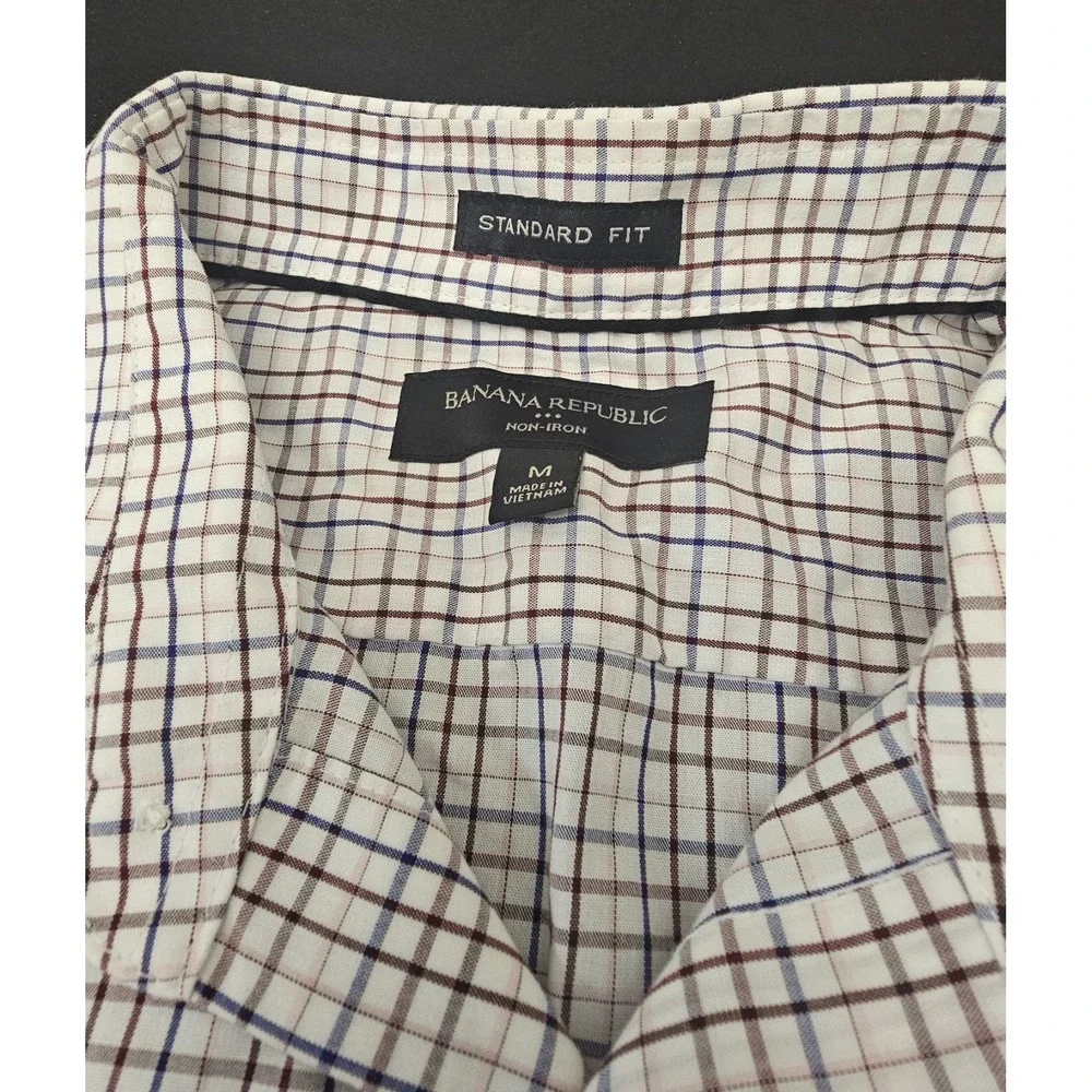 Banana Republic‎ Men's Plaid Long Sleeve Button-Up Shirt. Size Medium